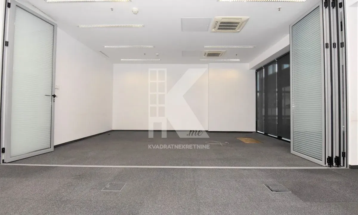 Rent, office space, 59m², Preko Morače, Podgorica