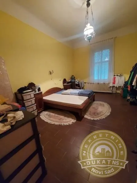 Prodaja, kuća, 187m², Sremska Kamenica, Petrovaradin