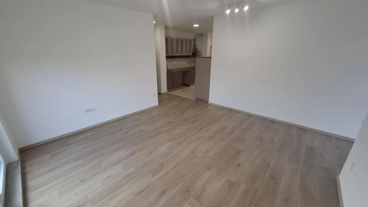 Izdavanje, četvorosoban stan, 88m², Telep, Novi Sad Sve Podlokacije