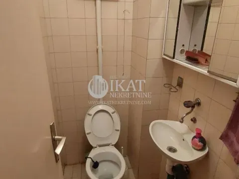Prodaja, kuća, 230m², Voždovac Sve Podlokacije, Beograd - image 4