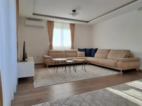 Rent, three bedroom apartment, 100m², Zagorič, Podgorica - image 1