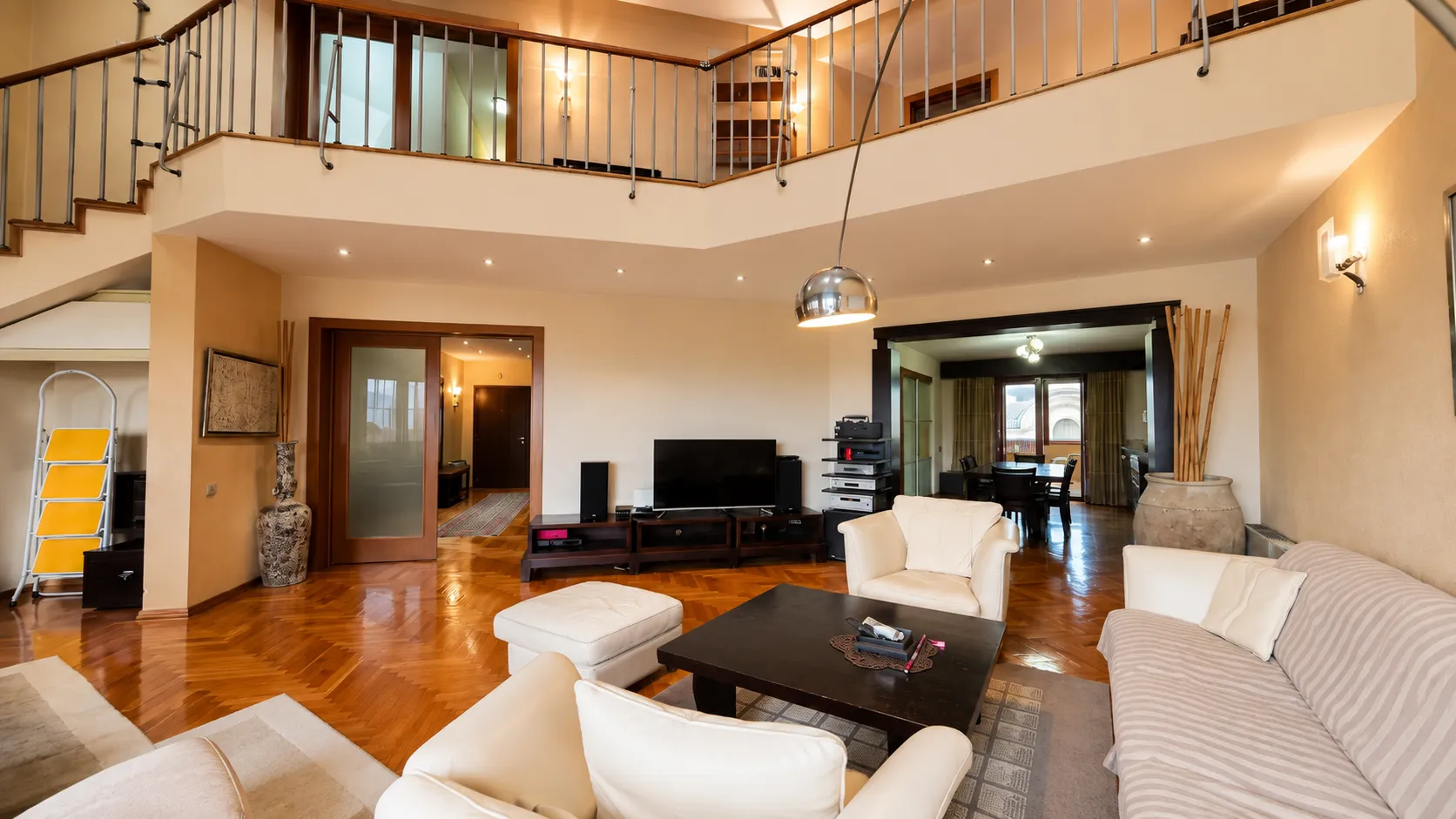 Sale, four bedroom apartment, 281m², Preko Morače, Podgorica
