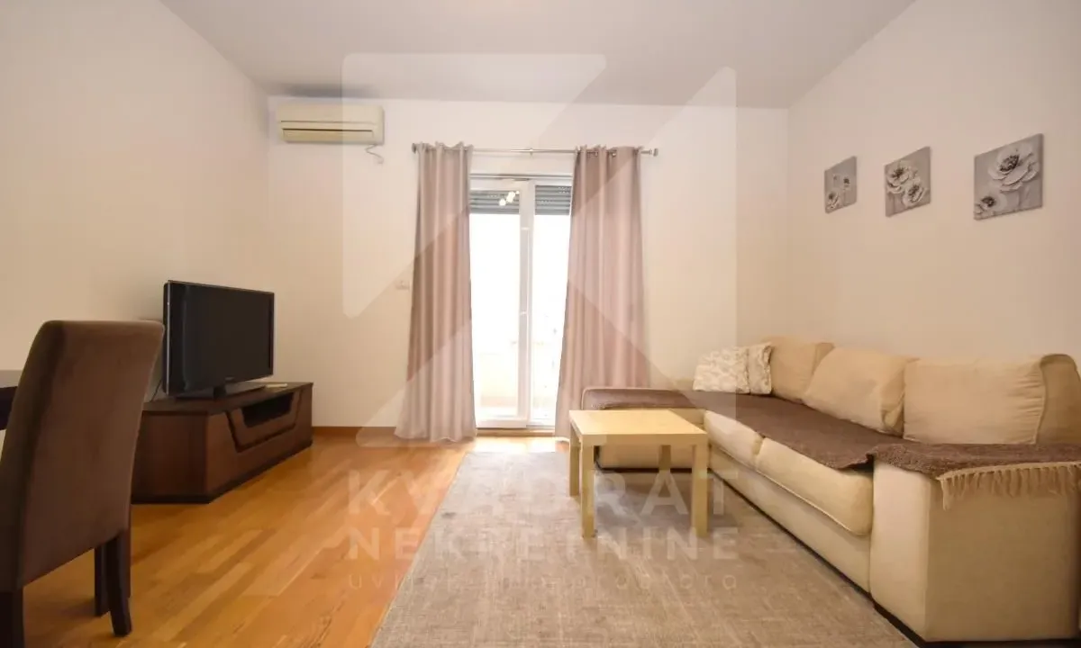 Izdavanje, garsonjera, 31m², City Kvart, Podgorica