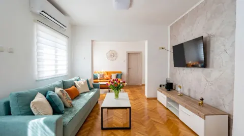 Prodaja, trosoban stan, 80m², Budva, Crna Gora - image 10