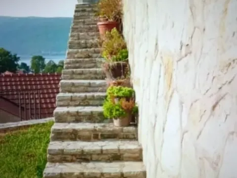 Prodaja, kuća, 60m², Zelenika, Podgorica - image 3