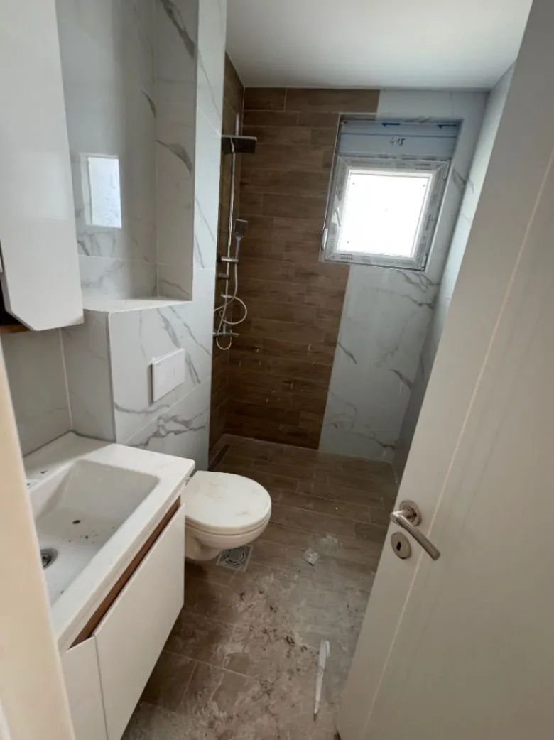 Prodaja, dvosoban stan, 74m², Centar, Bar