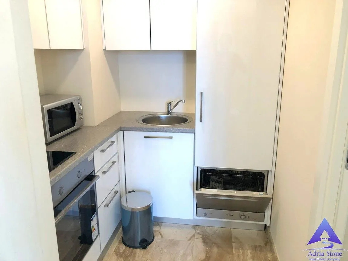 Prodaja, jednosoban stan, 58m², Centar, Budva
