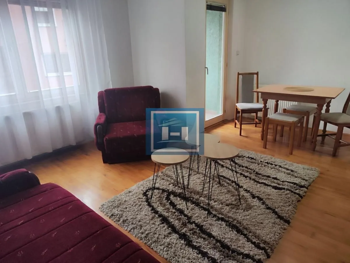 Izdavanje, garsonjera, 30m², Centar, Jagodina