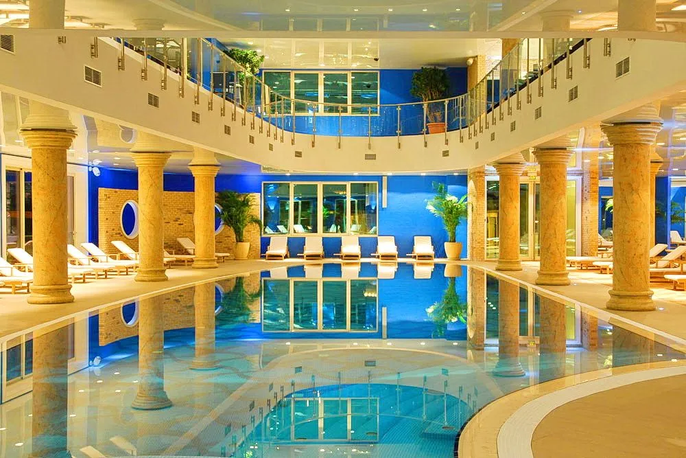 Sale, four bedroom apartment, 229m², Bečići, Budva