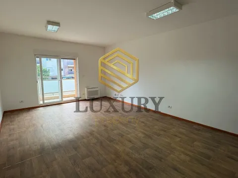 Rent, three bedroom apartment, 110m², City Kvart, Podgorica - image 1
