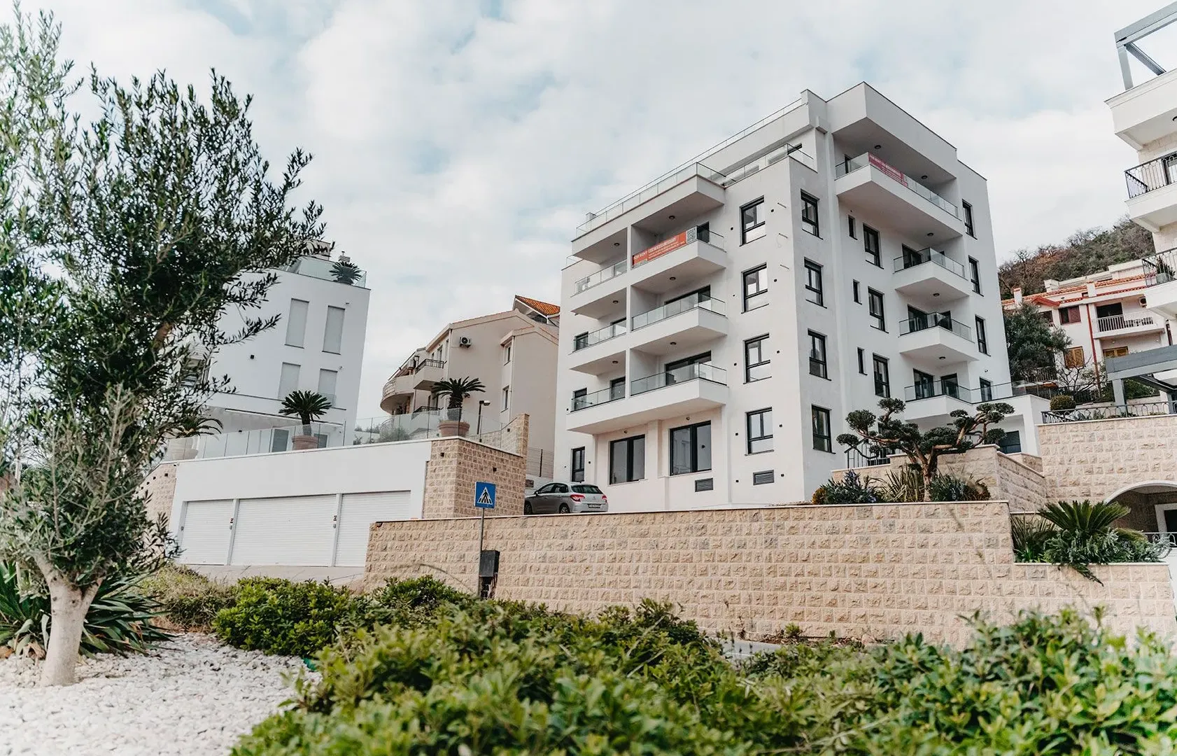 Izdavanje, ugostiteljski objekat, 1600m², Budva, Crna Gora