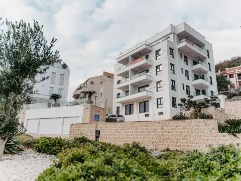 Izdavanje, ugostiteljski objekat, 1600m², Budva, Crna Gora - image 83