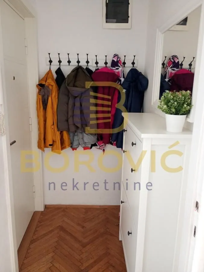 Sale, three bedroom apartment, 69m², Vračar Sve Podlokacije, Beograd