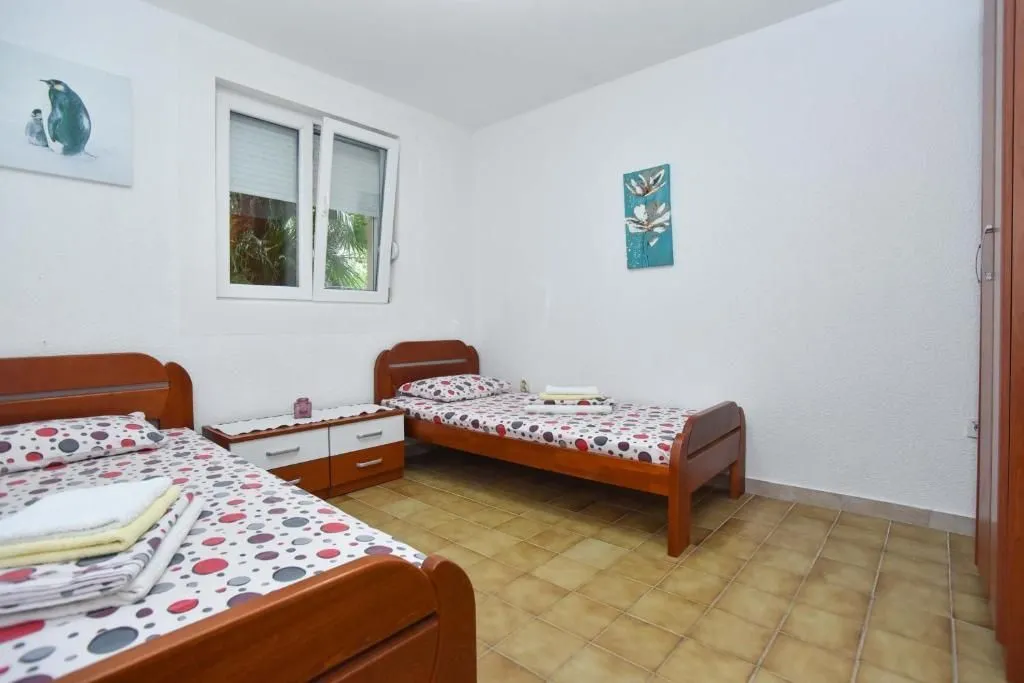 Sale, house, 179m², Petrovac, Budva