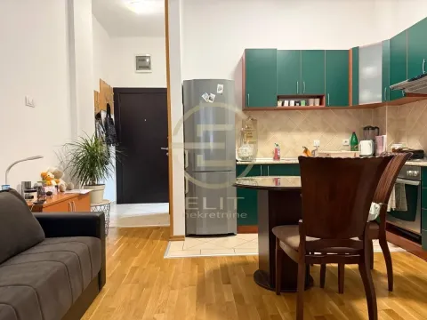 Prodaja, dvosoban stan, 33m², Bulevar Oslobodjenja, Novi Sad Sve Podlokacije - image 4