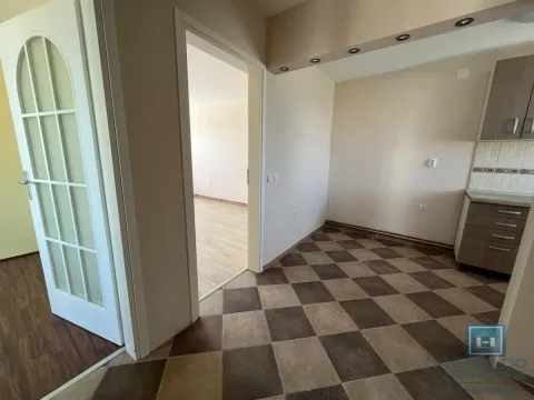 Prodaja, kuća, 400m², Centar, Jagodina - image 15