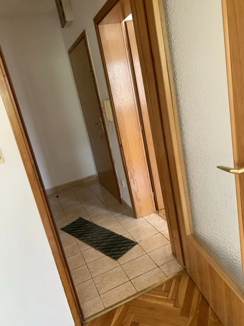 Izdavanje, dvosoban stan, 51m², Zagorič, Podgorica
