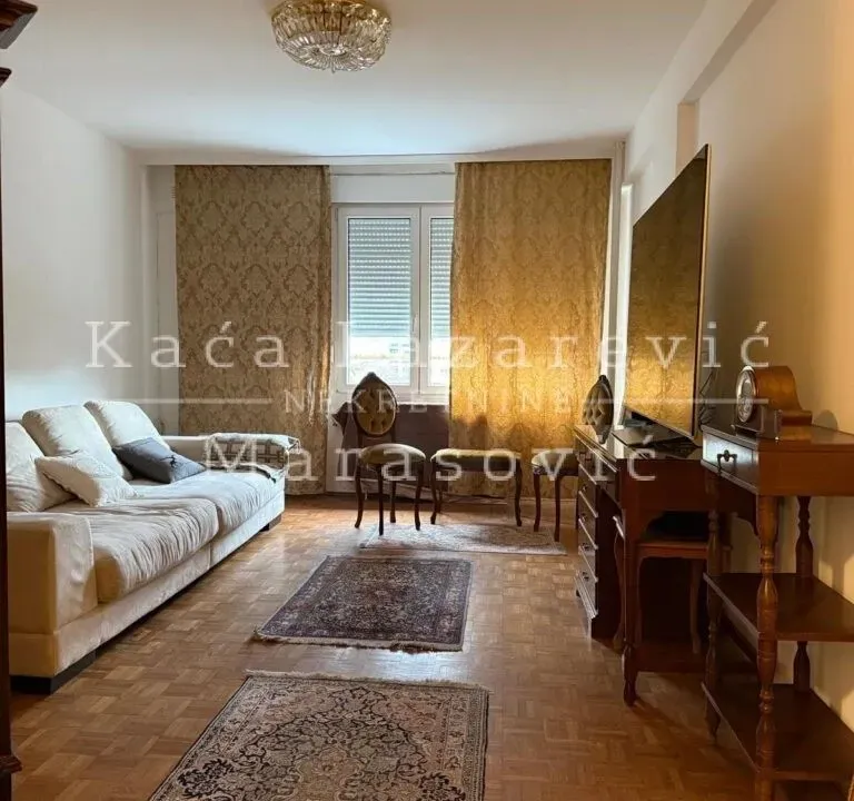 Izdavanje, jednosoban stan, 43m², Novi Beograd Sve Podlokacije, Beograd