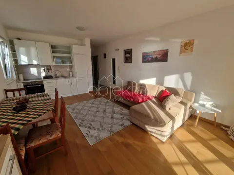 Rent, apartment, 53m², Tivat, Crna Gora - image 3