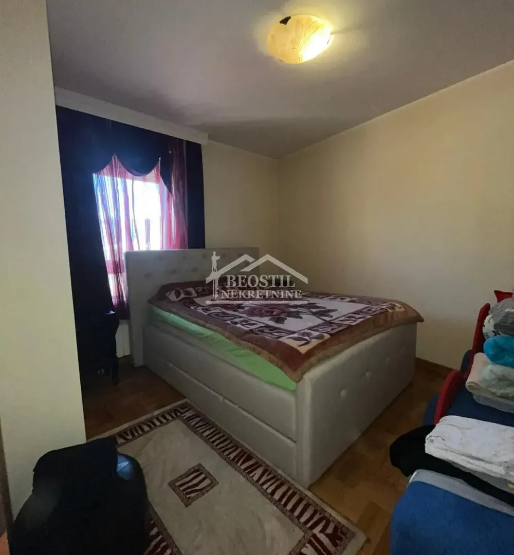 Prodaja, četvorosoban stan, 107m², Centar, Smederevo