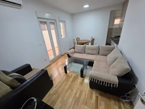 Izdavanje, jednosoban stan, 52m², Zabjelo, Podgorica - image 5