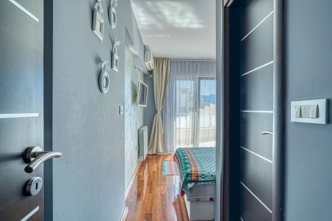 Sale, four bedroom apartment, 188m², Rozino, Budva