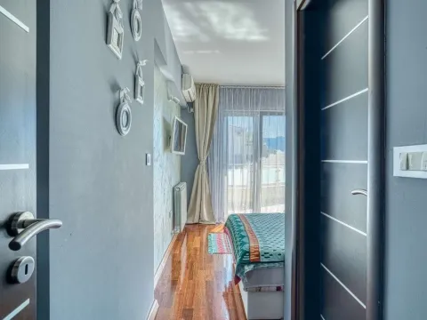 Prodaja, četvorosoban stan, 188m², Rozino, Budva - image 15