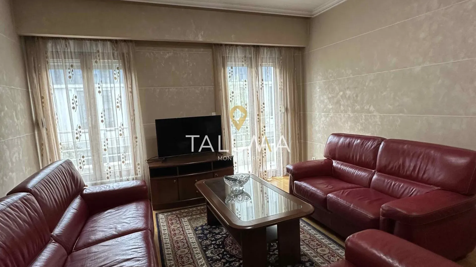 Izdavanje, jednosoban stan, 60m², Centar, Podgorica