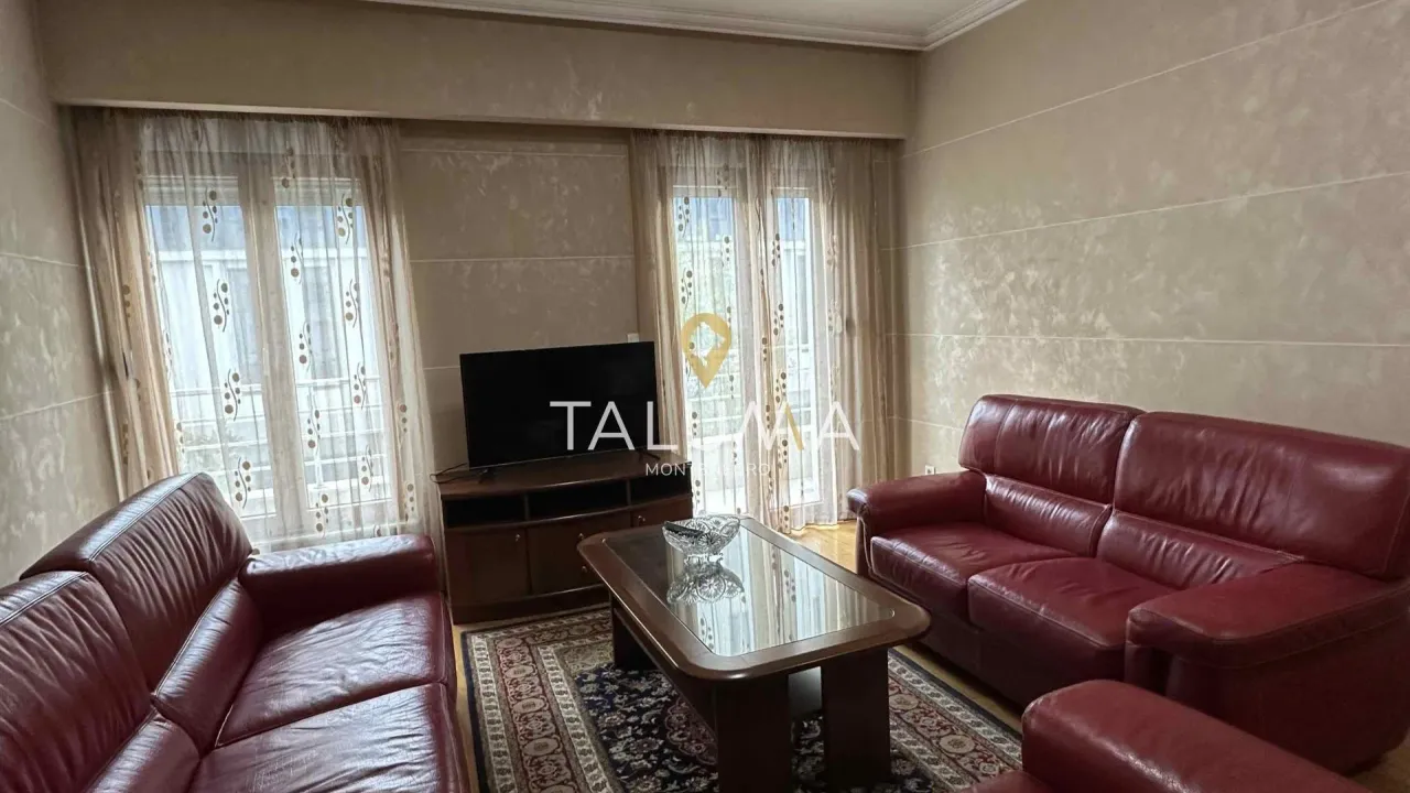 Izdavanje, jednosoban stan, 60m², Centar, Podgorica