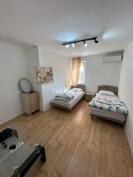 Izdavanje, stan, 200m², Gornja Gorica, Podgorica - image 16