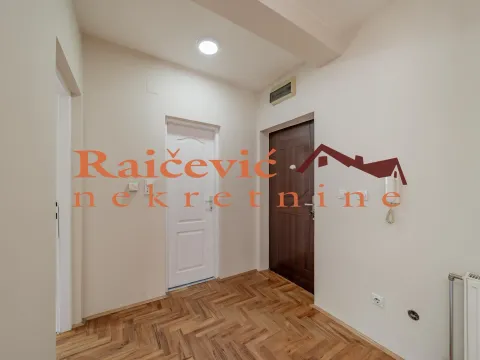 Prodaja, jednosoban stan, 31m², Rakovica, Beograd - image 10