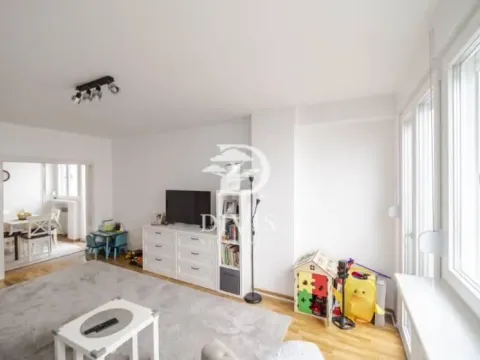 Prodaja, dvosoban stan, 58m², Zemun Kej, Zemun Sve Podlokacije - image 5