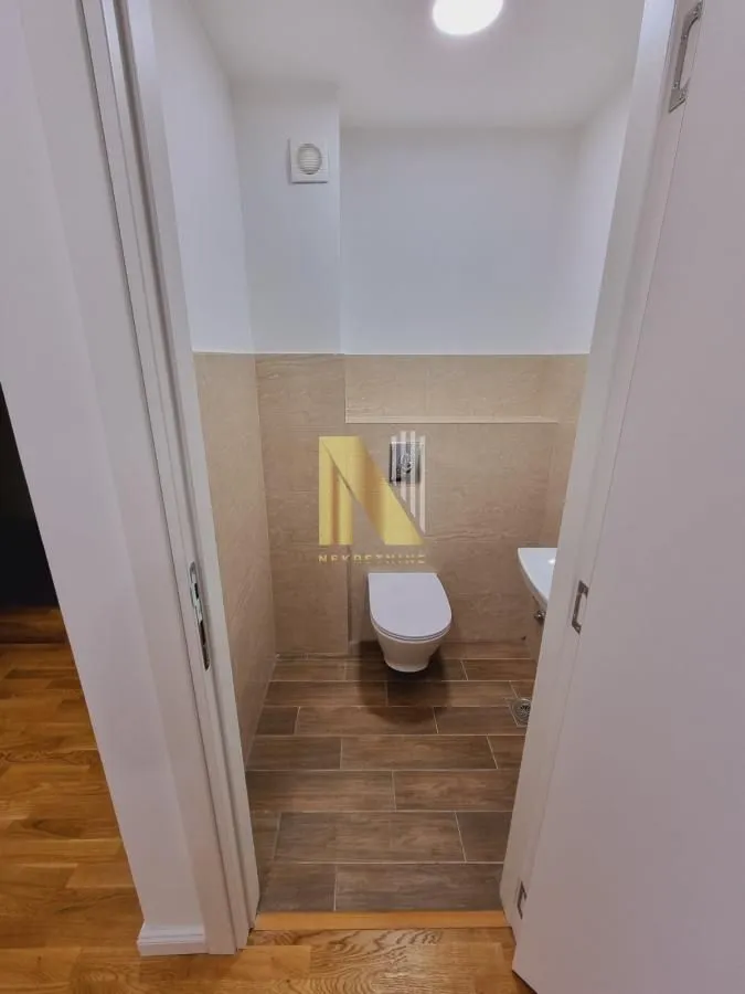 Prodaja, trosoban stan, 63m², Bulevar patrijarha Pavla, Novi Sad Sve Podlokacije