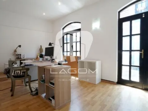 Sale, house, 485m², Zemun Centar, Zemun Sve Podlokacije - image 4