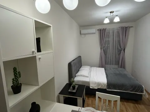 Daily-rent, apartment, 22m², City Kvart, Podgorica - image 5