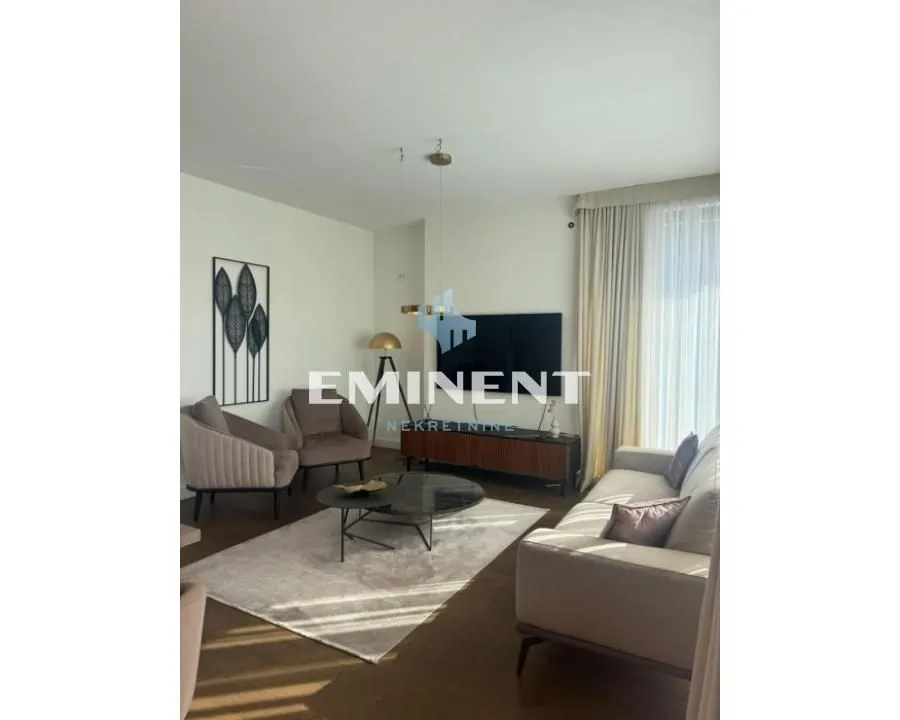 Rent, four bedroom apartment, 140m², Savski Venac, Beograd