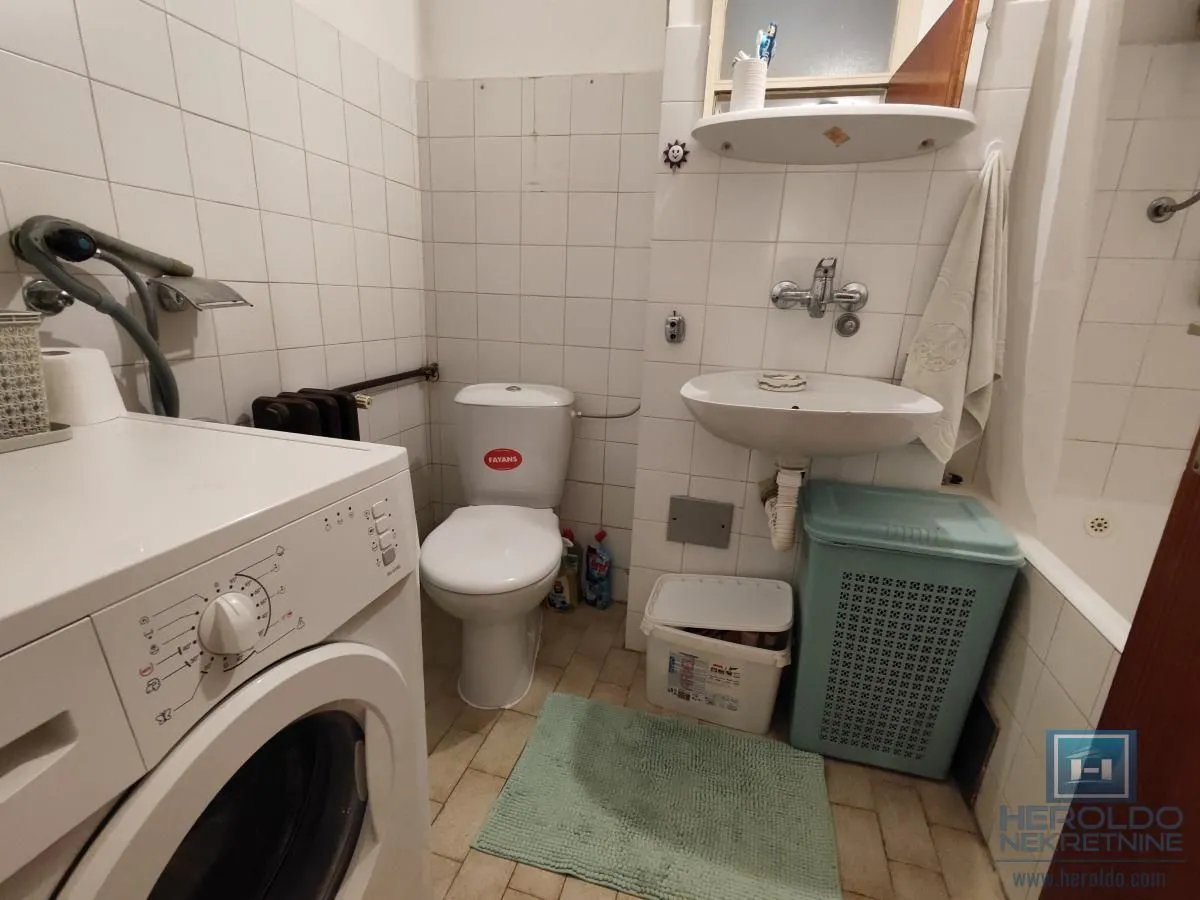 Prodaja, dvosoban stan, 67m², Sarina Medja, Jagodina