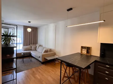 Rent, one bedroom apartment, 62m², Bečići, Budva - image 3