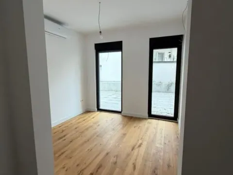Rent, office space, 90m², Lekino Brdo, Voždovac Sve Podlokacije - image 3