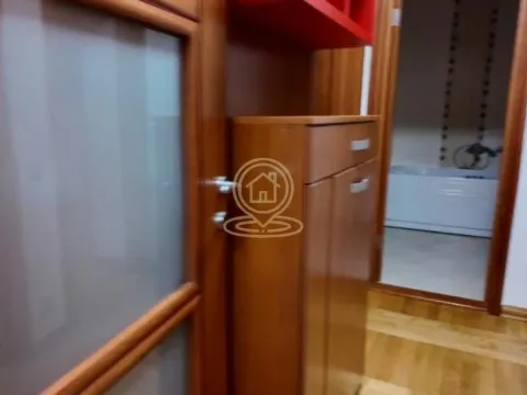 Rent, four bedroom apartment, 115m², Kalenić Pijaca, Vračar Sve Podlokacije - image 9