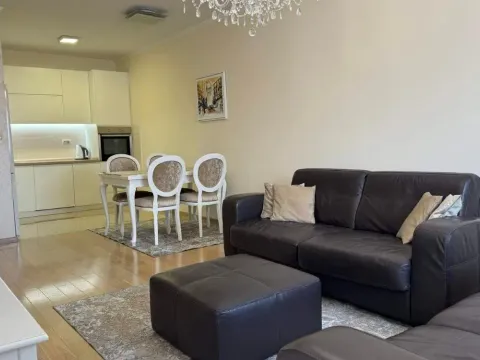 Izdavanje, dvosoban stan, 75m², Podgorica, Crna Gora - image 5