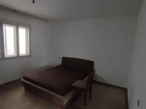 Prodaja, kuća, 175m², Niš, Srbija - image 8