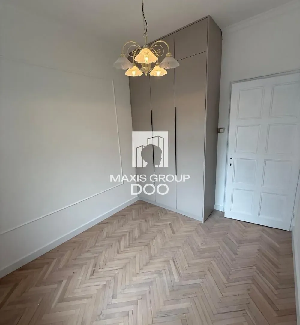 Izdavanje, četvorosoban stan, 85m², Vračar Centar, Vračar Sve Podlokacije