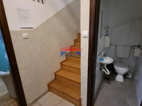 Izdavanje, poslovni prostor, 123m², Bulevar Evrope, Novi Sad Sve Podlokacije - image 13