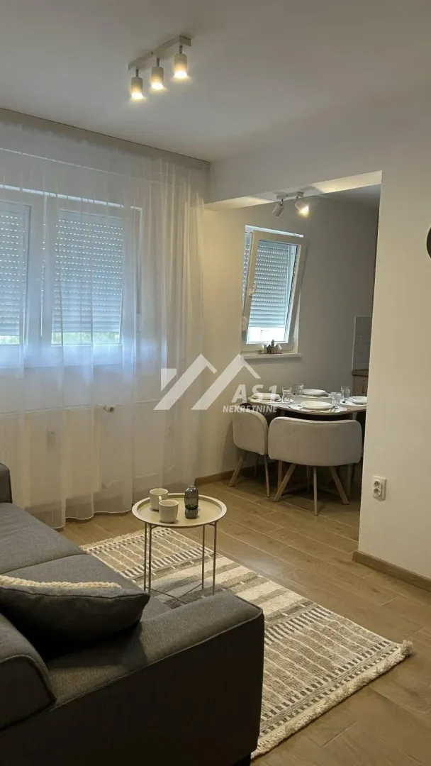 Izdavanje, jednosoban stan, 35m², Liman 2, Novi Sad Sve Podlokacije