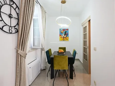 Prodaja, trosoban stan, 90m², Grad, Kotor - image 14