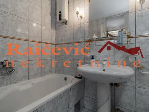 Sale, house, 273m², Brace Jerković, Voždovac Sve Podlokacije - image 12