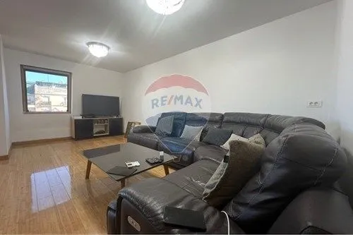 Rent, four bedroom apartment, 136m², Pobrežje, Podgorica