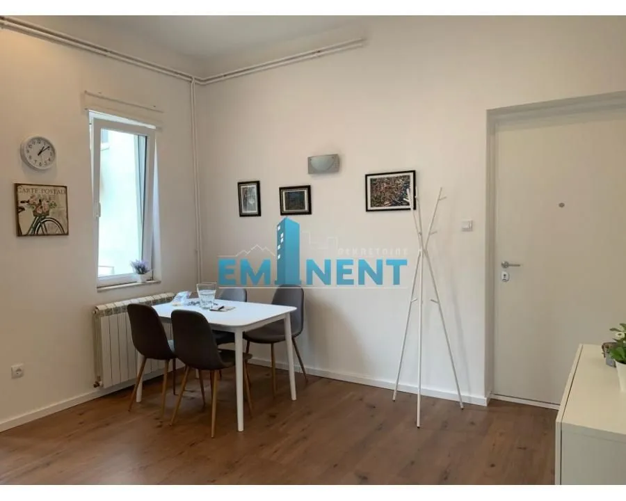 Izdavanje, dvosoban stan, 56m², Cvetni Trg, Vračar Sve Podlokacije