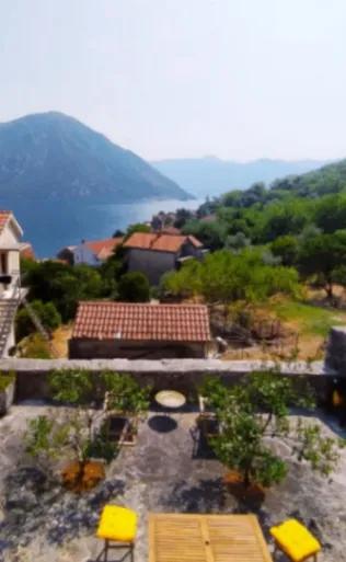Izdavanje, kuća, 170m², Kostanjica, Kotor